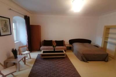 Apartmán 1 so spálňou s manželskou posteľou a rozkladacím gaučom, Apartmány Križkov dom, Kremnica