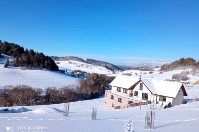 Ubytovanie s kúpacou kaďou v obci Pucov, Vila Veles, Pucov