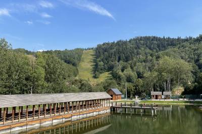 Biokúpalisko, Levočská dolina s výhľadom na lyžiarsky svah, rybník 1, CHALET Martuška, Levoča