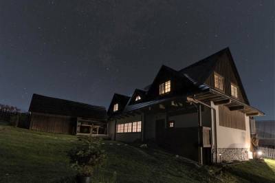 Exteriér ubytovania v obci Drábsko, Vrchársky dvor - Chalupa pod Dlhým grúňom, Drábsko