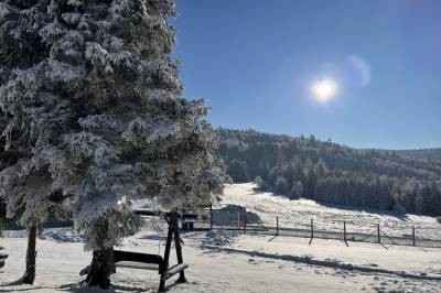 Zima v obci Skalité, Chalety Vreščovské sedlo, Skalité