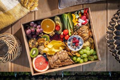 Box s jedlom za doplatok, Kutica u Lohajov, Nová Baňa