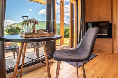 Sedenie, Kutica u Lohajov, Nová Baňa