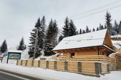 Ubytovanie s kúpacou kaďou v obci Ždiar, Štýlové  Zruby Martina  s kúpacou Kaďou a detským ihriskom!, Ždiar