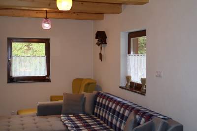 Obývačka s gaučom, Jariabka Chalet Zrub Nízke Tatry- terasa, gril, priestor na hry, zeleny les Vás naplnia energiou, Jarabá