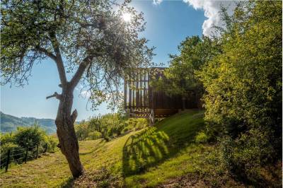 Exteriér a okolie, Kutica 3, Nová Baňa