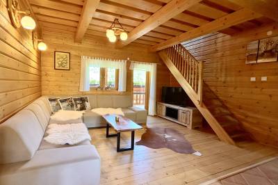 Drevenica Kozinec, Zázrivá