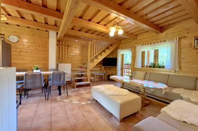 Drevenica Kozinec, Zázrivá