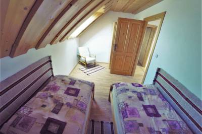 Apartmán 1 – dvojlôžková spálňa, River Cottage Bešeňová, Bešeňová