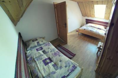 Apartmán 1 – trojlôžková spálňa, River Cottage Bešeňová, Bešeňová