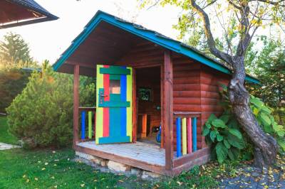 Domček v exteriéri ubytovania, River Cottage Bešeňová, Bešeňová