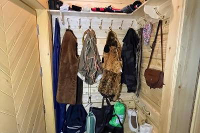 Chalupa u Golisov, Zákopčie