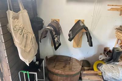 Chalupa u Golisov, Zákopčie