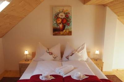 Apartmán – dvojlôžková spálňa s 2 prístelkami, Rekreačný dom Horehronská kúria, Telgárt