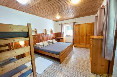 Izba č. 2, Chata Valachovka, Vyhne