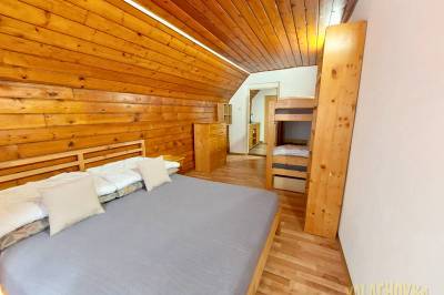 Izba č. 4, Chata Valachovka, Vyhne