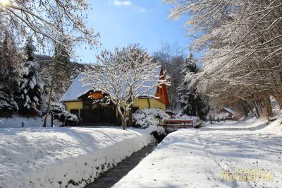 Valachovka Zima, Chata Valachovka, Vyhne