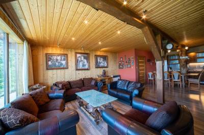 Chata El Clasico - obývačka s gaučom, MONTANA RESIDENCE - Chata El Clasico a Chata El Niňo, Turčianske Jaseno