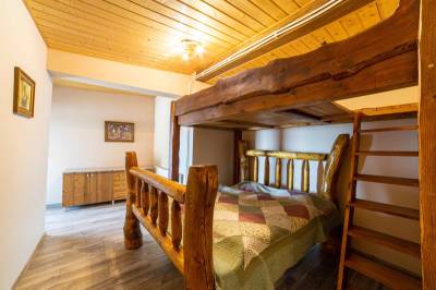 Chata El Clasico - spálňa s manželskou a poschodovou posteľou, MONTANA RESIDENCE - Chata El Clasico a Chata El Niňo, Turčianske Jaseno
