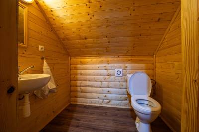 Kúpeľňa s WC, Chata pod Rožkom, Uličské Krivé