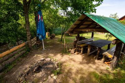 Altánok so sedením, Chata pod Rožkom, Uličské Krivé