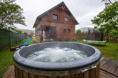 Exteriér ubytovania s vírivkou v obci Uličské Krivé, Chata pod Rožkom, Uličské Krivé