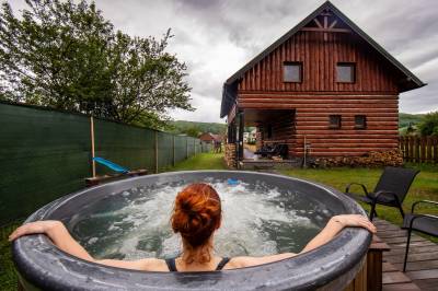 Exteriér ubytovania s vírivkou v obci Uličské Krivé, Chata pod Rožkom, Uličské Krivé