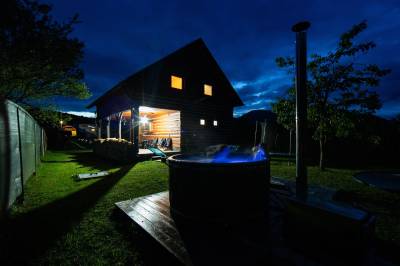 Exteriér ubytovania s vírivkou v obci Uličské Krivé, Chata pod Rožkom, Uličské Krivé