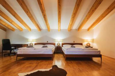 Spálňa s manželskými posteľami, Alpinum Chalet High Tatras, Nová Lesná