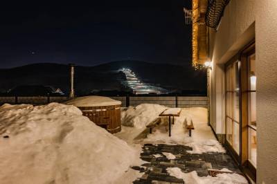 Exteriér ubytovania v zime s kaďou, Chalet West - Zuberec, Zuberec