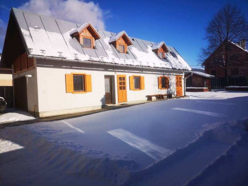 Exteriér ubytovania v obci Polomka, Chalúpka Dana, Polomka