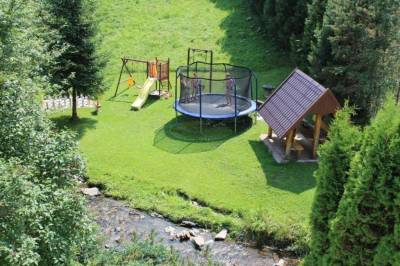 Detské ihrisko, Romantické ubytovanie Chata Daniela & Štúdio Júlia, Ždiar