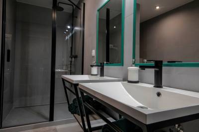 Kúpeľňa so sprchovacím kútom, Apartmán Bojnice, Bojnice