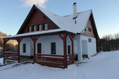 Exteriér ubytovania v obci Hodruša-Hámre, Chalupa pod lesom, Hodruša - Hámre