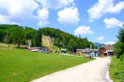 Exteriér ubytovania v obci Valča, Apartmány Valča, Valča