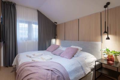 Spálňa s manželskou posteľou, Apartmanica Chalet 5B, Donovaly