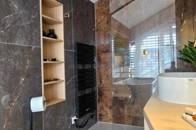 Kúpeľňa so sprchovacím kútom, Apartmanica Chalet 5A, Donovaly