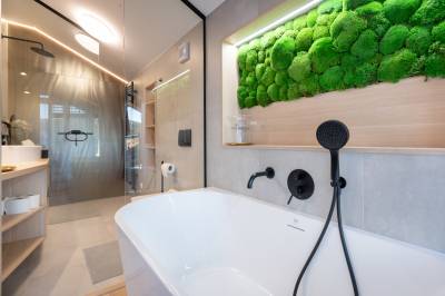 Kúpeľňa s vaňou a WC, Apartmanica Chalet 5A, Donovaly