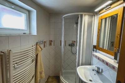 Kúpeľňa so sprchovým kútom, Apartmán 339 Tatralandia, Liptovský Mikuláš