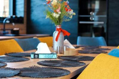 Jedálenské sedenie, Chata Andromeda, Oravská Lesná