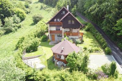 Exteriér ubytovania v obci Čremošné, Chata Čremošné 105, Čremošné