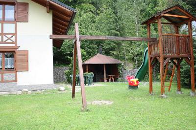 Detské ihrisko, Chata Dominika, Bystrá