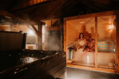 Sauna, Zrub Azarka, Beňuš