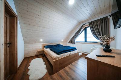 Spálňa, Zrub Azarka, Beňuš