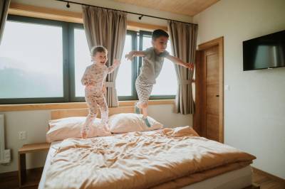 Spálňa, Zrub Azarka, Beňuš