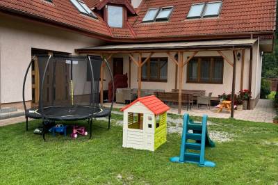 Detské ihrisko, Dovolenkový Dom Lutra Montana Pieniny***, Reľov