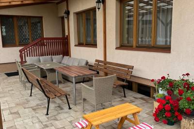 Terasa so sedením, Dovolenkový Dom Lutra Montana Pieniny***, Reľov