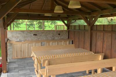 Altánok so sedením, Dovolenkový Dom Lutra Montana Pieniny***, Reľov