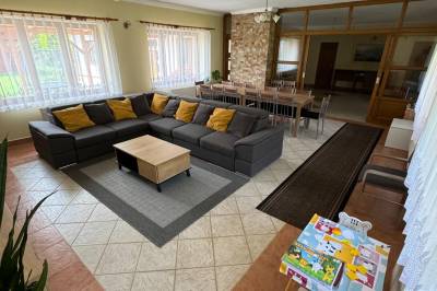 Obývačka s LCD TV, Dovolenkový Dom Lutra Montana Pieniny***, Reľov