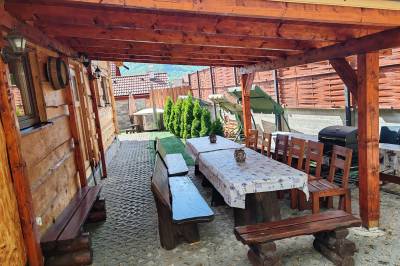 Altánok so sedením, Kanadský zrub, Kostolná Ves